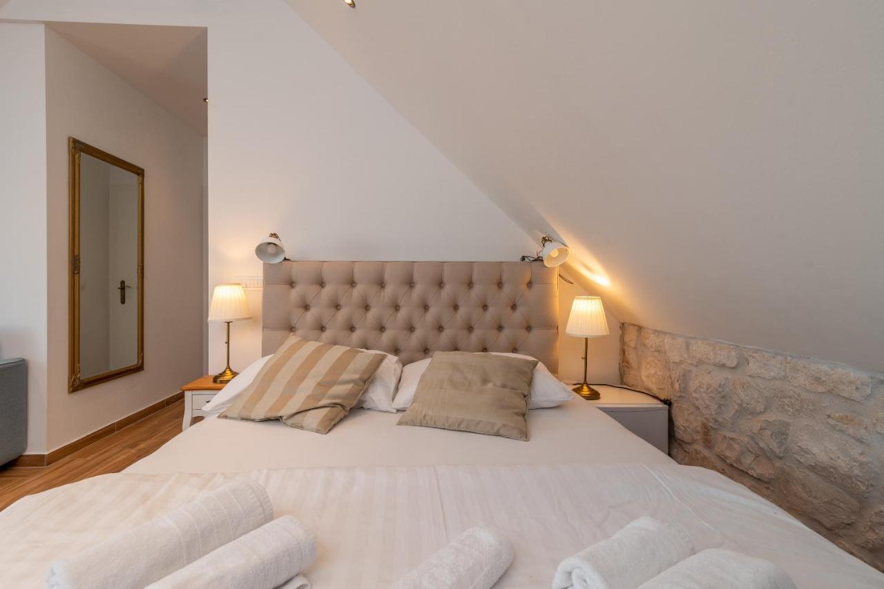 Residence Providenca Trogir Eksteriør billede